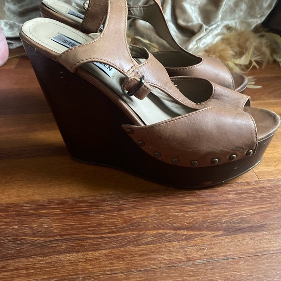 Steve Madden Wyliee Wedge Sandals - Picture 2 of 6
